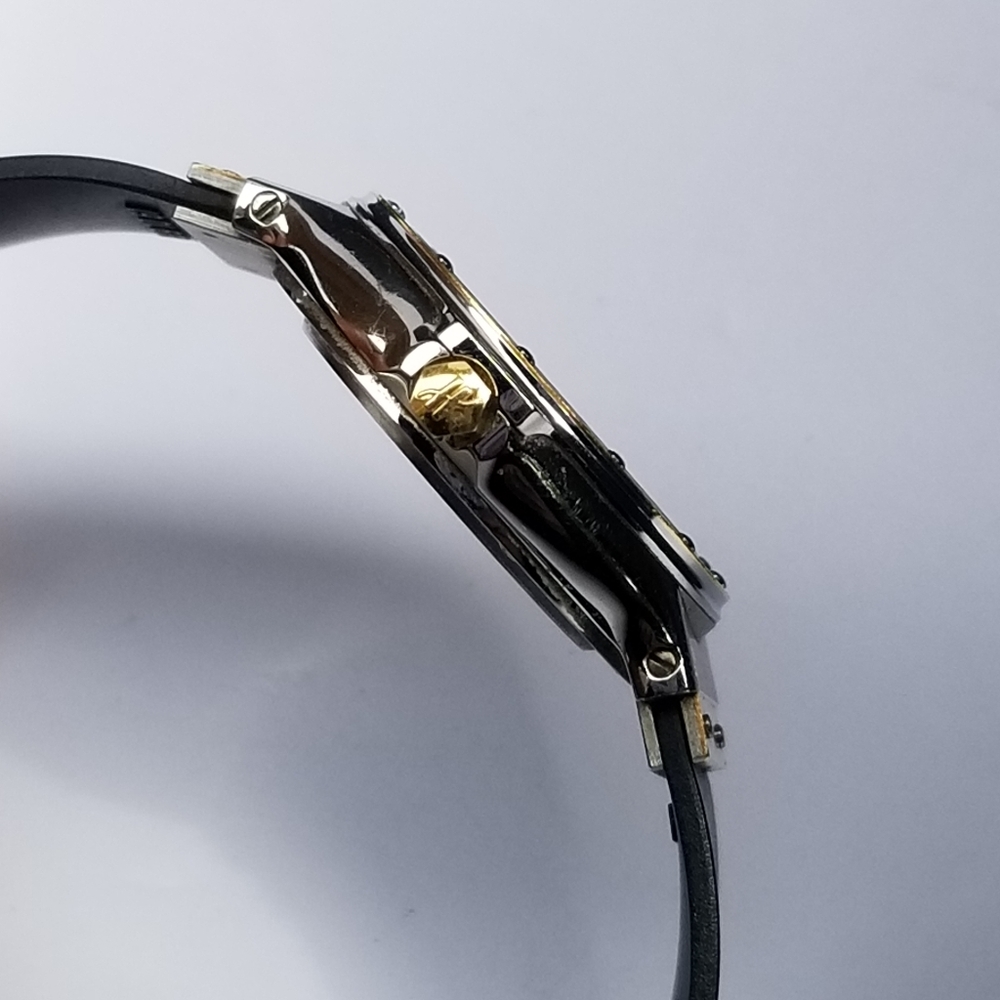 HUBLOT MDM 18K YELLOW GOLD 28 MM BLACK DIAL QUARTZ WATCH - Picture 14 of 16